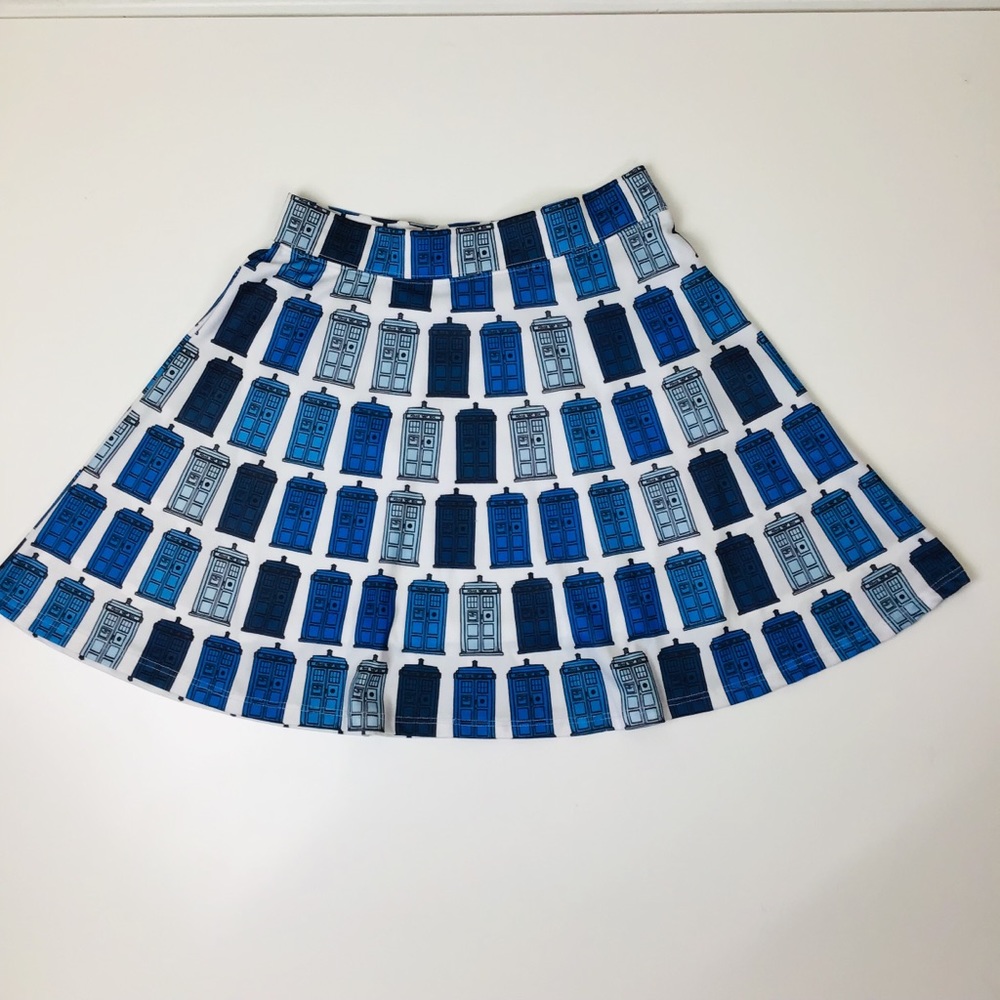 Doctor Who Circle Skirt BBC Her Universe Sz L